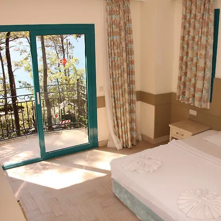 Üdülőközpont Club Nimara 4*