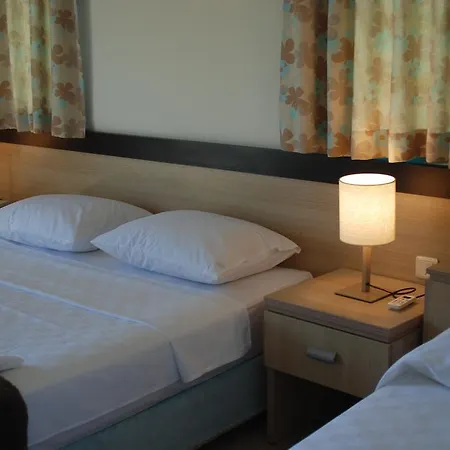 Club Nimara 4* مرمريس